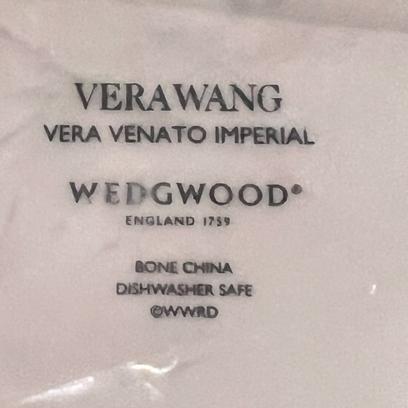 Wedgwood Vera Venato Imperial 4-Piece Place Setting - Picture 7 of 7